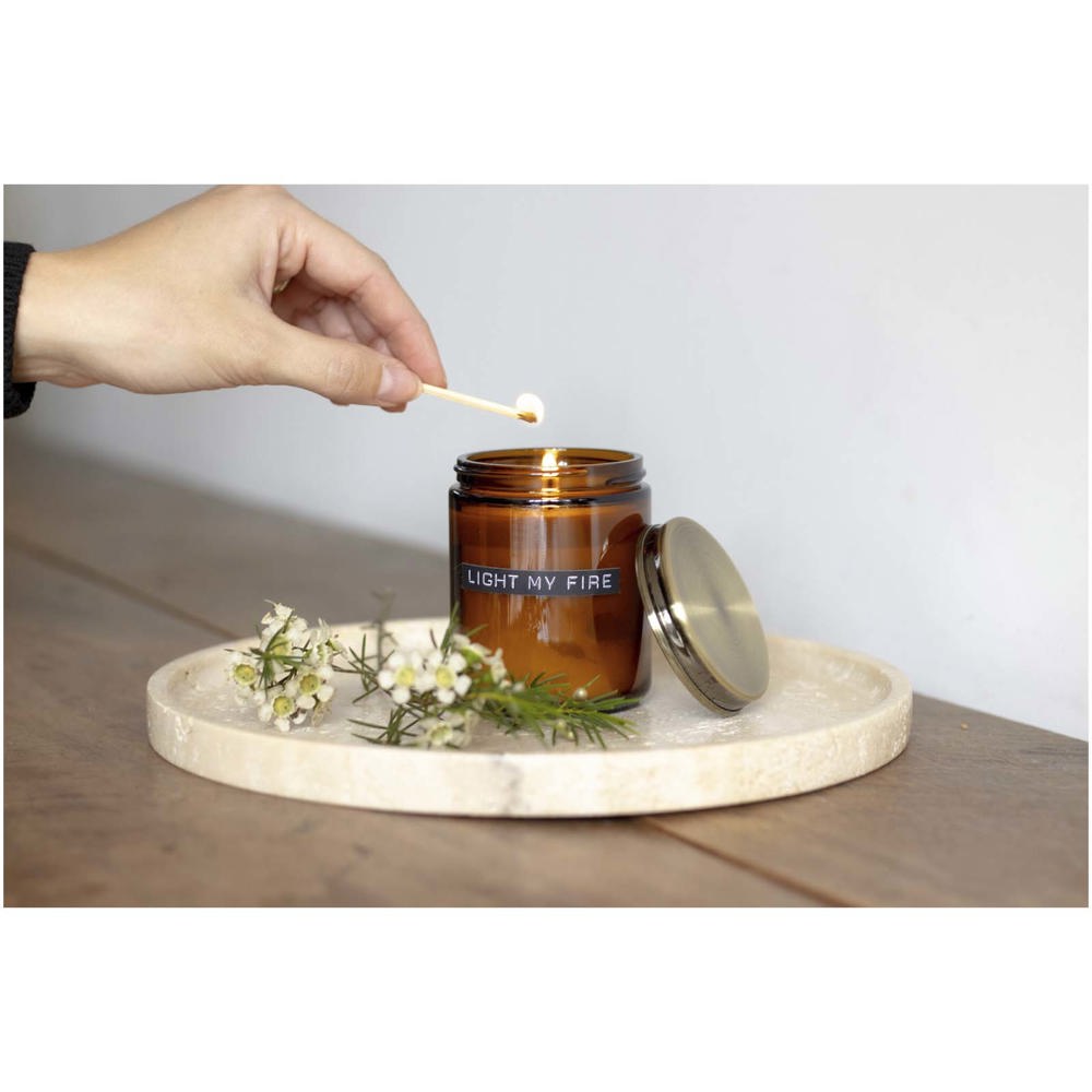 Candela profumata al legno di cedro formato medio Wellmark