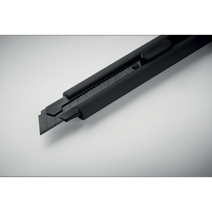 BLADE + - Grande coltello retrattile