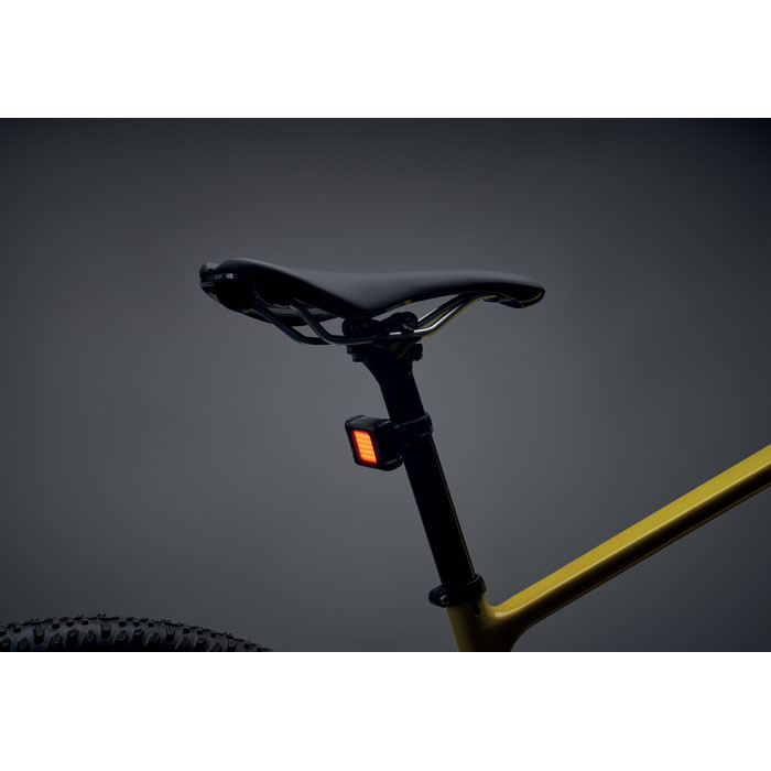 BLIGHT - Set di luci per bicicletta rica