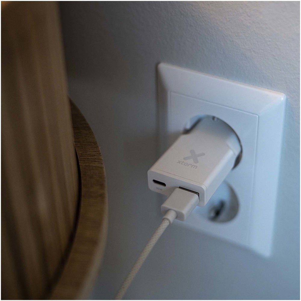 Caricabatterie da 25 W Xtorm XG2SL025 Go2 SlimLine