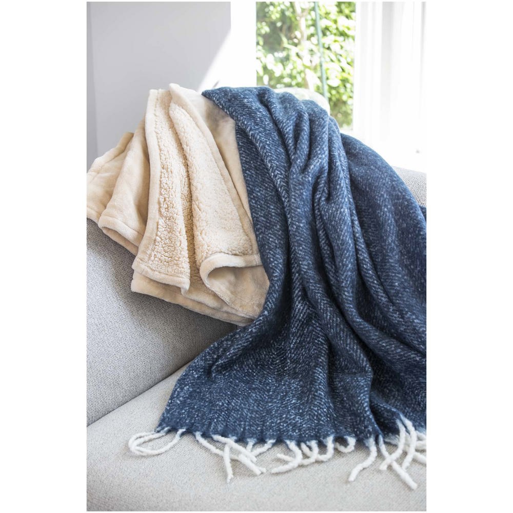 Coperta in materiale riciclato certificato GRS Dolly
